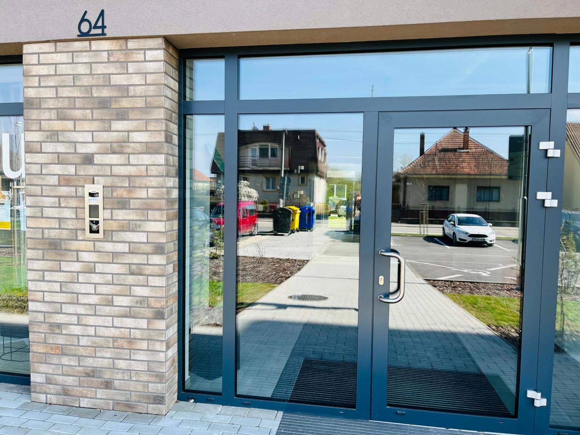 דירות Trenčín Apartman Sitka מראה חיצוני תמונה